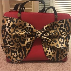 Leopard print bow Betsey Johnson purse